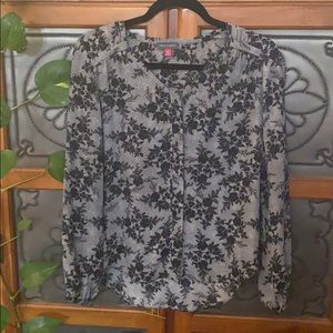 2/$10- Vince- Long Sleeve Button Down Rounded Hem